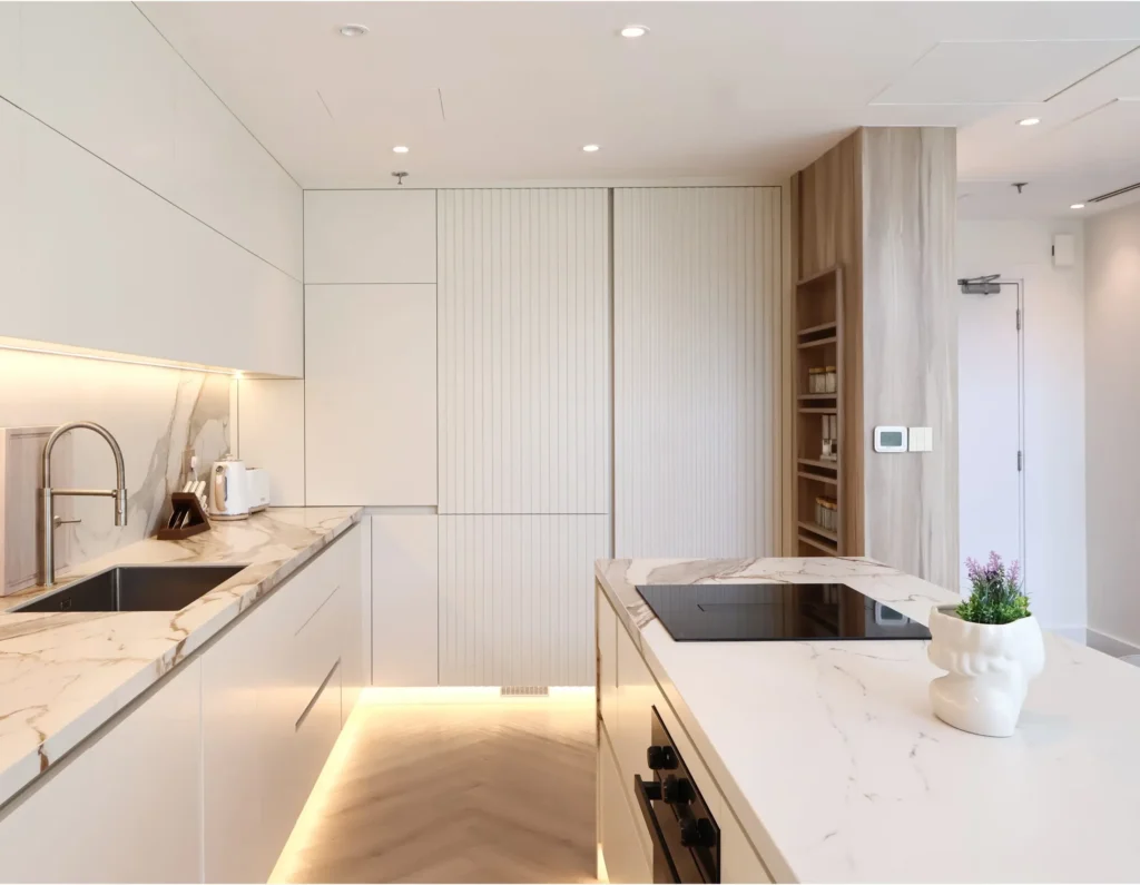 modular kitchen vs integrated kitchen in uae